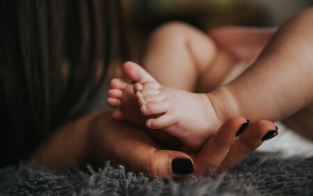 babys feet